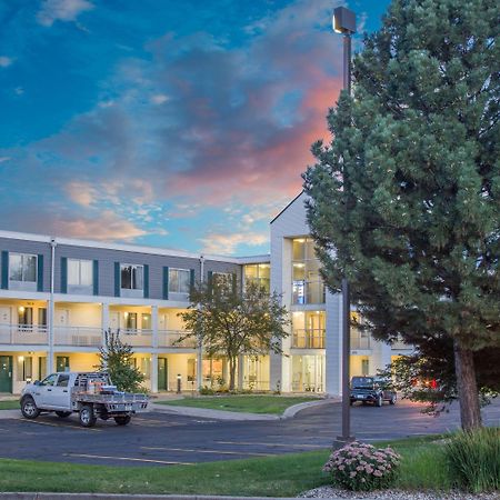 Отель Super 8 By Wyndham Madison East Экстерьер фото